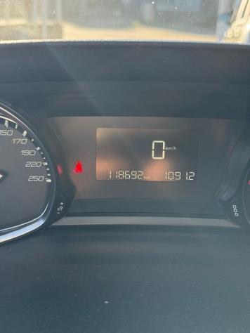 Peugeot 308 308 BlueHDi 120 S&S SW Allure - Foto 8