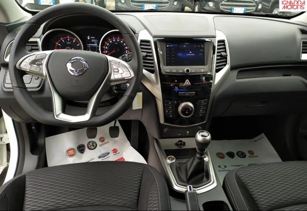 SsangYong Tivoli Road Benzina GB245CY - Foto 7