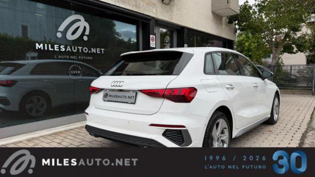 AUDI A3 30 g-tron S tronic S line Edition Matrix ACC rif. 24051968 - Foto 3