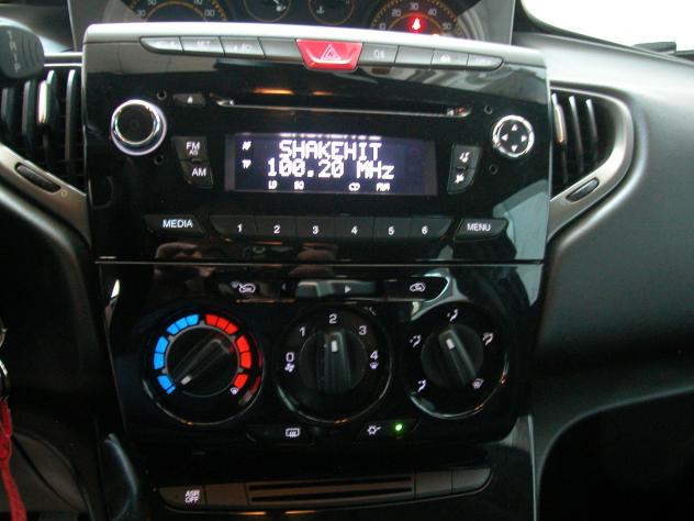 Lancia Ypsilon 1.2 69 CV 5 porte S Momodesign - Foto 8