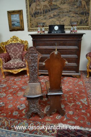 Coppia di antichi sgabelli-scranni stile Neorinascimentale - Foto 8