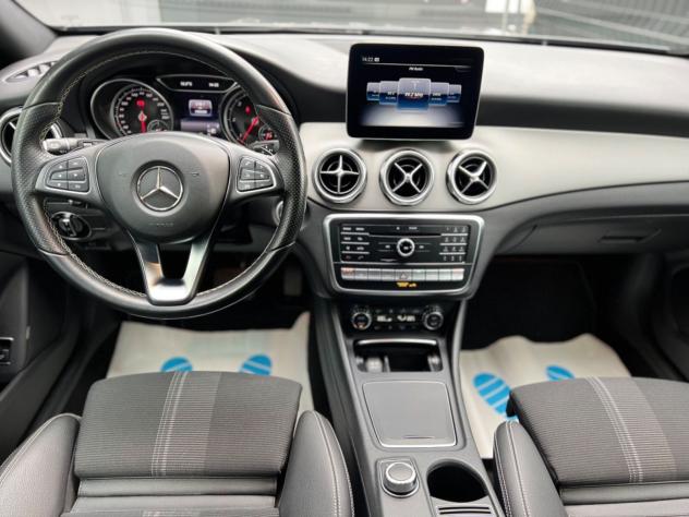 Mercedes-Benz GLA 200d Aut/4 MATIC /Navi/Cam/LED/KeyGo/SHZ/T-Leather/Temp - Foto 5