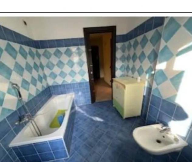 Immobile in asta di 138 m² con più di 5 locali e box auto in vendita a Sartirana Lomellina - Foto 4