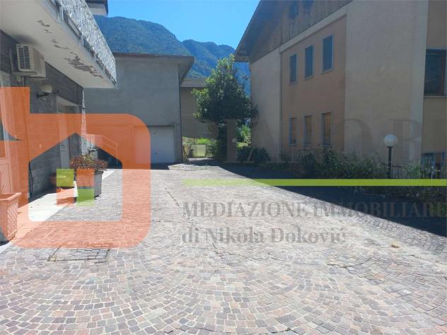 V000550 - VILLA CON 2 APPARTAMENTI GIARDINO E GARAGE - Foto 9
