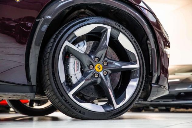 FERRARI Purosangue LIFT SYSTEM|CARBON PACK|BURMESTER|LED MATRIX|360°V rif. 23953031 - Foto 8