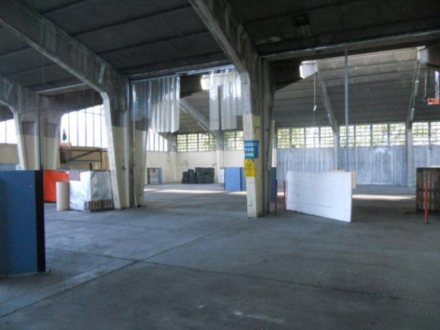 Immobile di 6489 m² con più di 5 locali in vendita a Corbetta - Foto 6