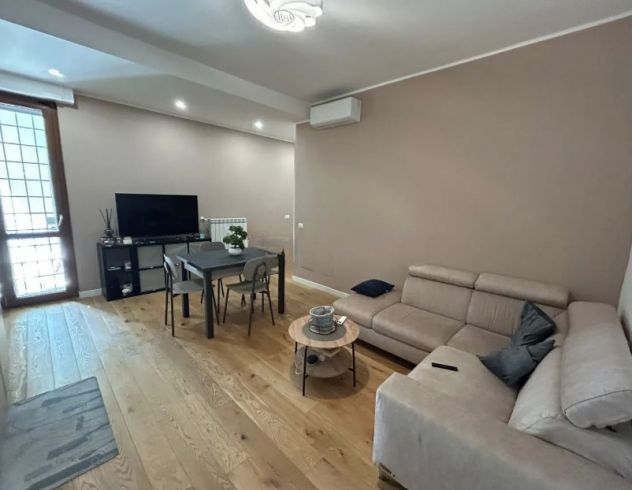 EUR TRILOCALE CON BALCONE - Foto 5