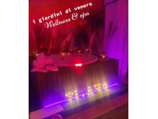 STAFF NAPOLETANO MASSAGGI ROMANTICI