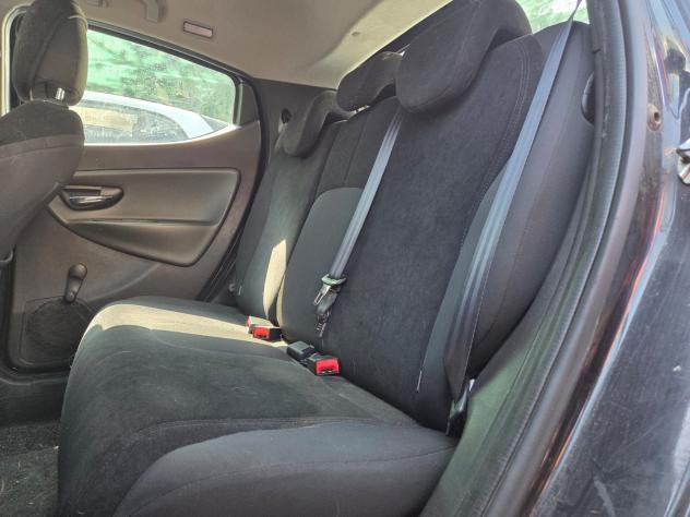 Lancia Ypsilon 0.9 TwinAir 85 CV 5 porte S&S DFN - Foto 10
