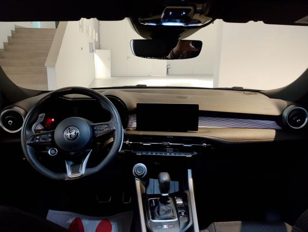 Alfa Romeo Tonale Tonale 1.3 280 CV PHEV AT6 Q4 Ti - Foto 5