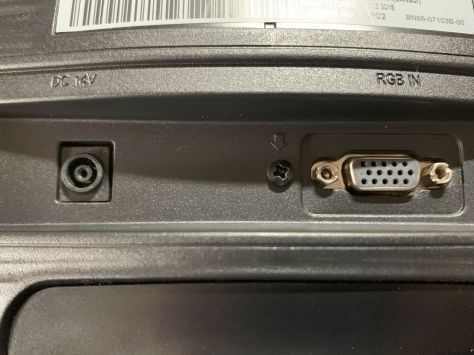 Monitor LCD Samsung S22D300 22 16:9 - Foto 6