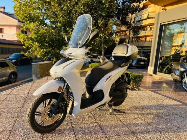 HONDA SH 350 TUTTO INCLUSO ANCHE PASSAGGIO! MINI RATE rif. 24114049 - Foto 4