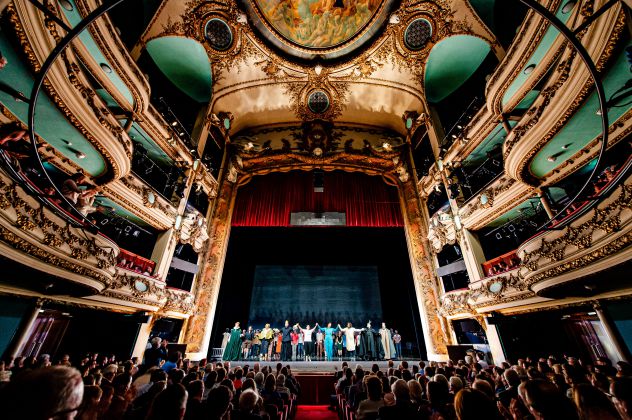 Cantante lirico (tenore) si offre a Novara