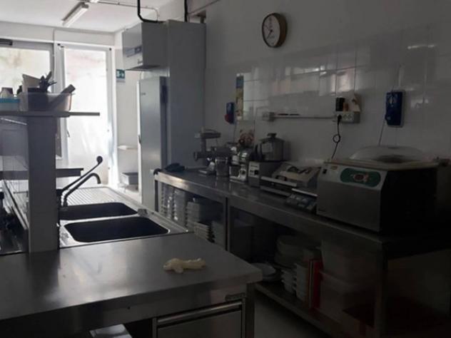 Immobile in asta di 380 m² in vendita a Ancona - Foto 2