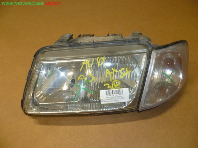 PROIETTORE S. CON FANALINO ANTERIORE AUDI A3 (8L)  Parti elettriche  Fanaleria  Proiettori  Proiettore ant. AUDI - A3 - 01-08-1996 - 01-09-2000