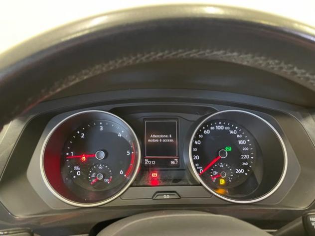 VOLKSWAGEN Tiguan 2.0 TDI DSG 4MOTION Life 150CV rif. 22945087 - Foto 5