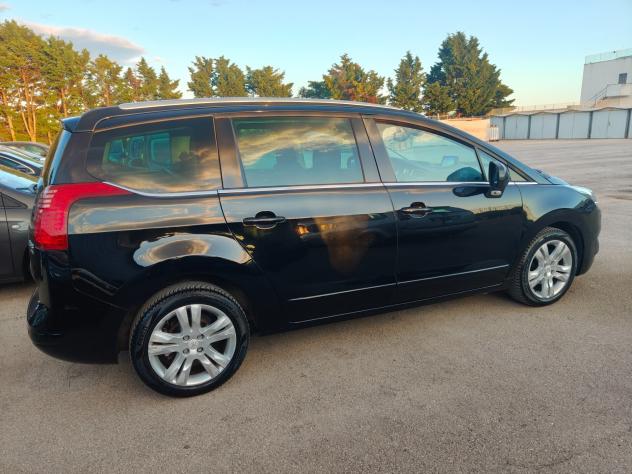 Peugeot 5008 1.6 e-HDi 115CV S&S ETG6 Allure - Foto 8