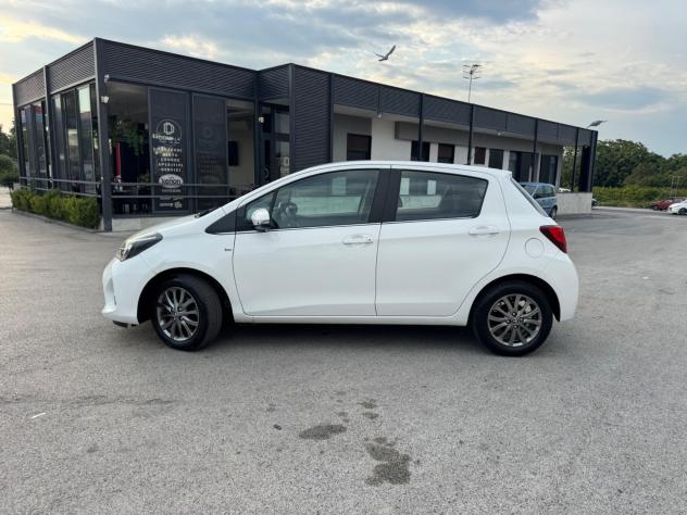 Toyota Yaris 1.0 5 porte Lounge - Foto 9