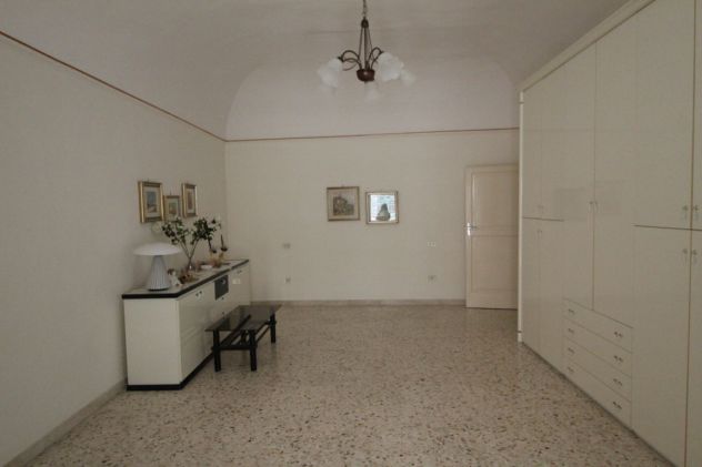 STABILE INDIPENDENTE VIA DANTE ALIGHIERI GROTTAGLIE - Foto 8