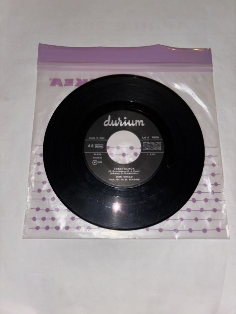 VINILE RARO 45:DORI GHEZZI”CASATSCHOK”-“PER UN ANNO CHE SE NE VA”1’STA - Foto 3
