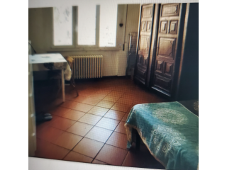 camera per ragazza libera da agosto