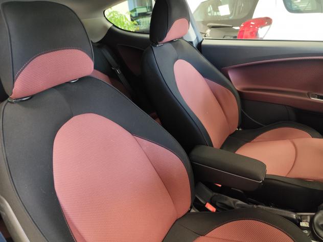 Alfa Romeo MiTo DISTINCTIVE - Foto 6