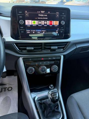 Volkswagen T-Roc 1.0 tsi Life 110cv FULL LED/CARPLAY/ACC - Promo Fin - Foto 8