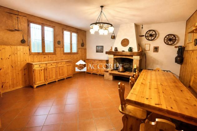 BIFAMILIARE di 10 vani e di 340 mq (GIAVERA DEL MONTELLO) rif. PE20 - Foto 15