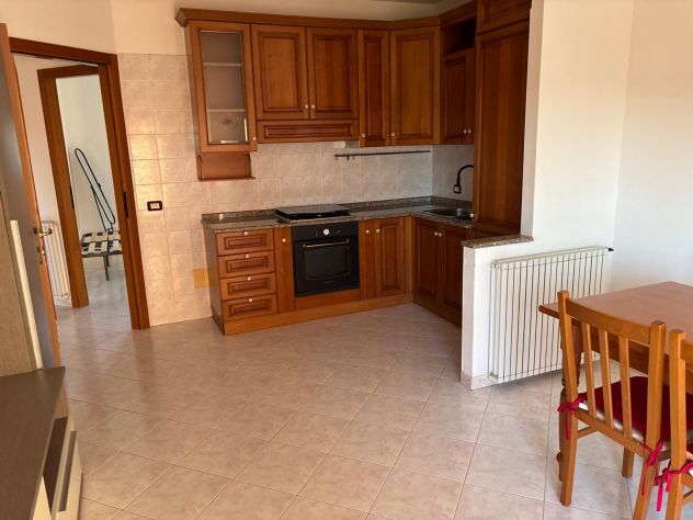 SESTU VILLAGGIO ATENEO - TRIVANO CON CANTINA E POSTO AUTO - Foto 6