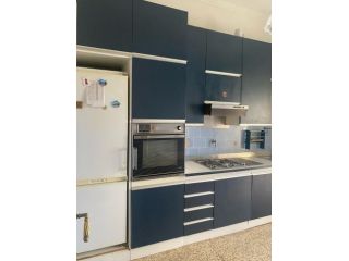 TRILOCALE ARREDATO IN PIAZZA BERNINI: 580 EURO