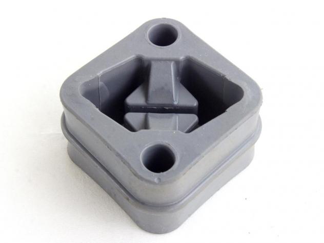 18207833206 BOCCOLA SUPPORTO SILENZIATORE MARMITTA TUBO DI SCARICO BMW M5 E60 5.0 B 5P AUT (2005) RICAMBIO NUOVO