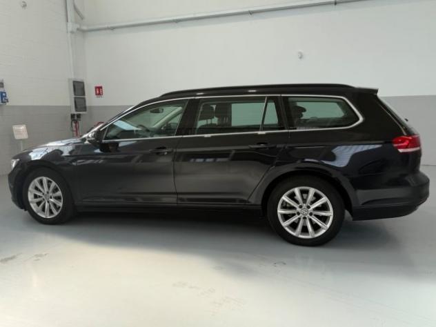 VOLKSWAGEN Passat Variant 2.0 TDI DSG Comfortline BlueMotion Technology rif. 24073043 - Foto 7