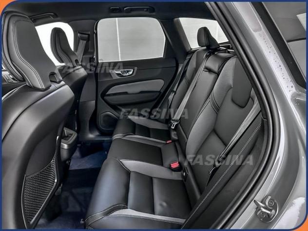 Volvo XC60 2.0 b5 mhev Plus Black Edition awd auto - Foto 10