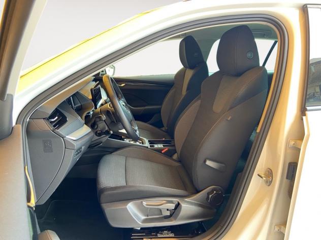 Škoda Octavia 1.5 TSI M-HEV 110KW EXECUTIVE DSG - Foto 9