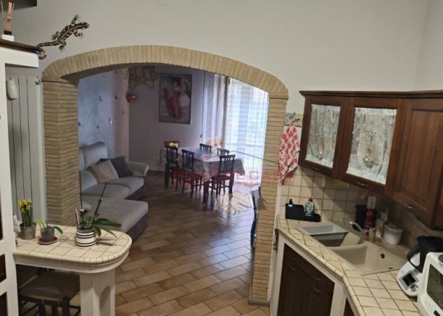 Porano - vendesi villetta a schiera libera su tre lati con giardino e posto auto. - Foto 9