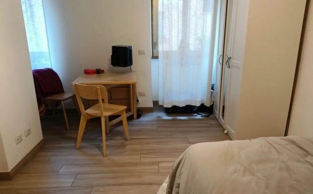 RE DI ROMA GRAZIOSO MONOLOCALE ARREDATO BEN COLLEGATO - Foto 2