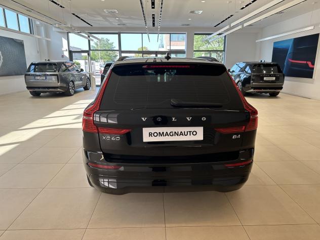 Volvo XC60 B4 D automatico Core - Foto 6