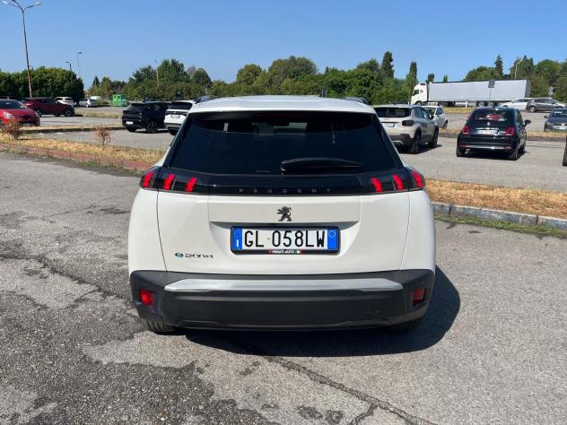 Peugeot e-2008 e 100kW Allure Pack - Foto 5