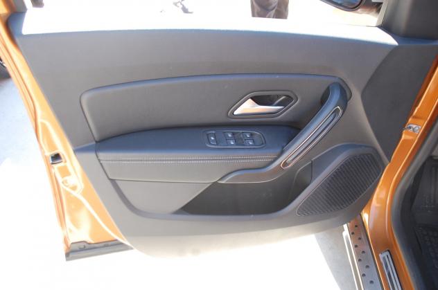 Dacia Duster 1.0 tce Prestige Eco-g 4x2 100CV Uff Italy Navi - Foto 7
