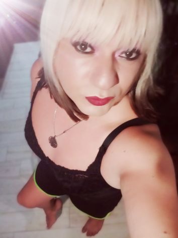 Sabrina massaggiatrice qualificata esegue massaggi relax total body - Foto 3 Tel:3518355395