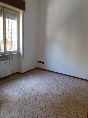 Borgo Trento affittasi ampio trilocale con terrazzo - Foto 7