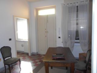 Casa semindipendente parzialmente arredata