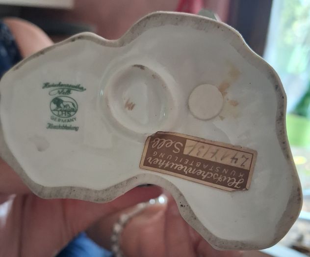 Figurina  in porcellana  coppia  aironi  marchiata  dalla manifattura tedesca Hu - Foto 5