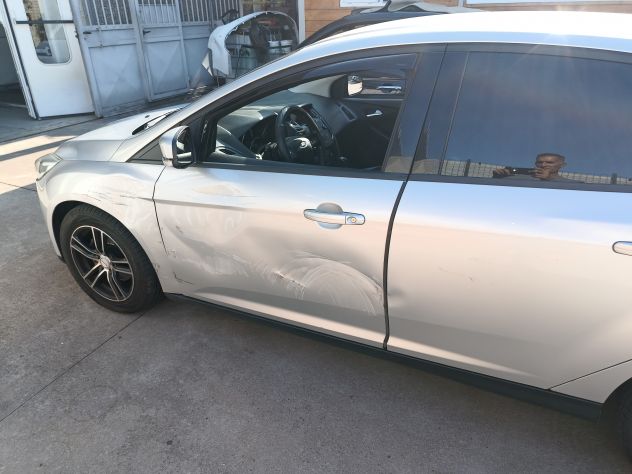 Acquistiamo auto grandinate e incidentate