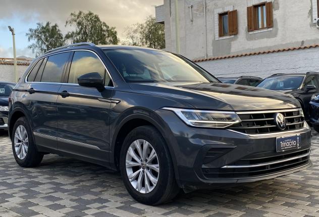 Volkswagen Tiguan Life 2.0 TDI 122 CV - Foto 3