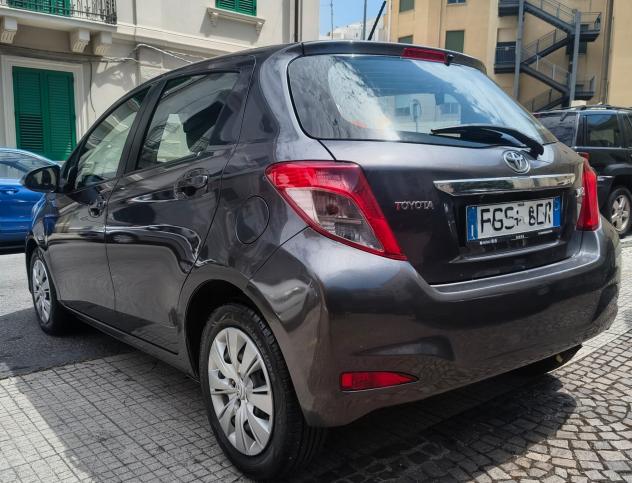 Toyota Yaris 1.4 D-4D 5 porte Style - KM 128000 - Foto 4