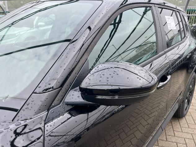 Jeep Avenger Avenger 1.2 turbo e-hybrid mhev Black Edition 110cv edct6 - Foto 4