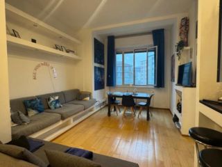Appartamento di 90 m² con 2 locali in affitto a Milano