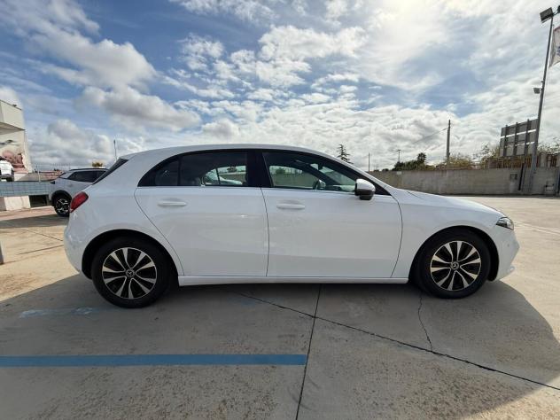 MERCEDES- BENZ CLASSE A 180 D AUTOMATIC BUSINESS EXTRA - Foto 9