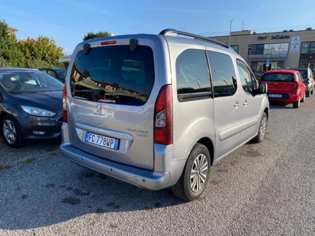 PEUGEOT Partner Tepee BlueHDi 100 Active GANCIO TRAINO rif. 24207903 - Foto 3